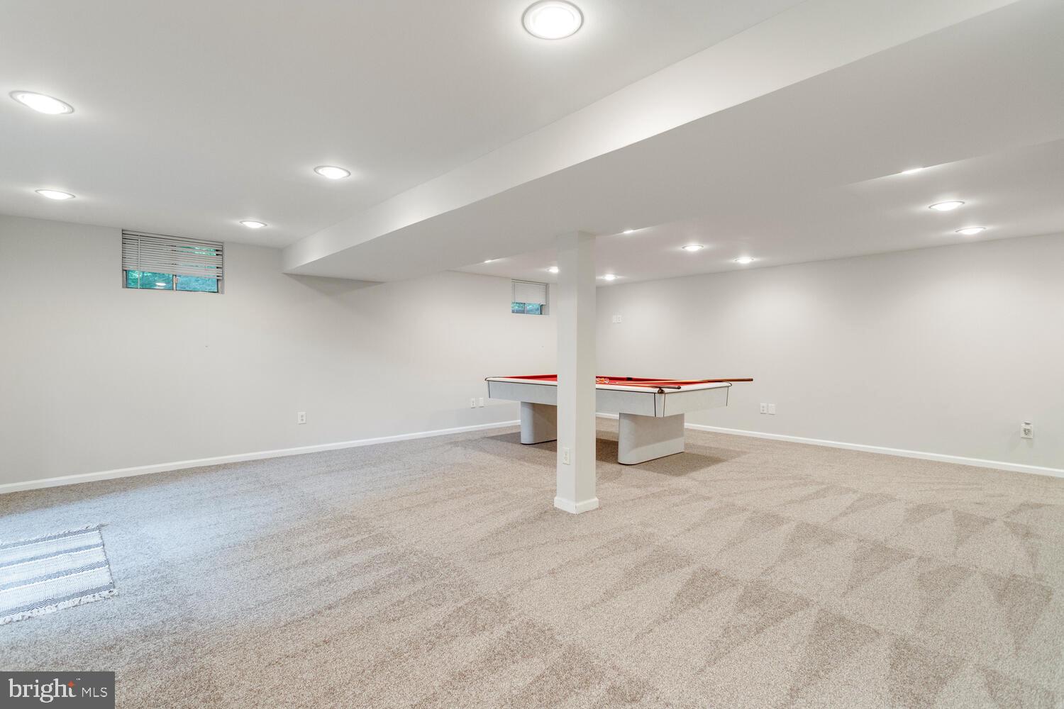 8928 Applecross Lane Springfield, VA 22153 - Photo 48 of 60 Gallery Image 48