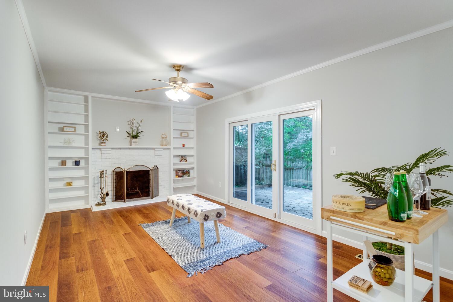 8928 Applecross Lane Springfield, VA 22153 - Photo 10 of 60 Gallery Image 10