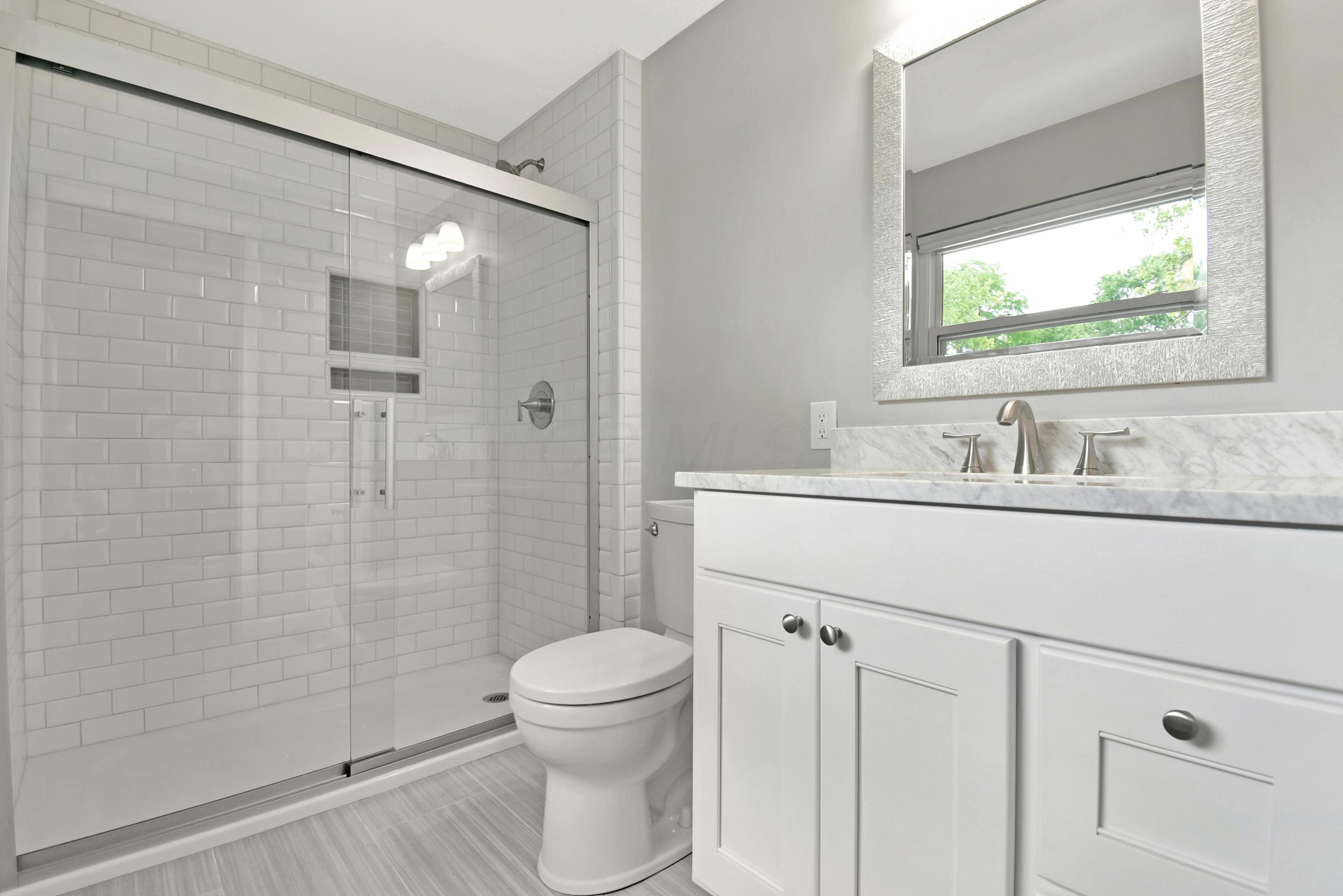 3795 Woodbridge Road Columbus, OH 43220 - Photo 16 of 29
