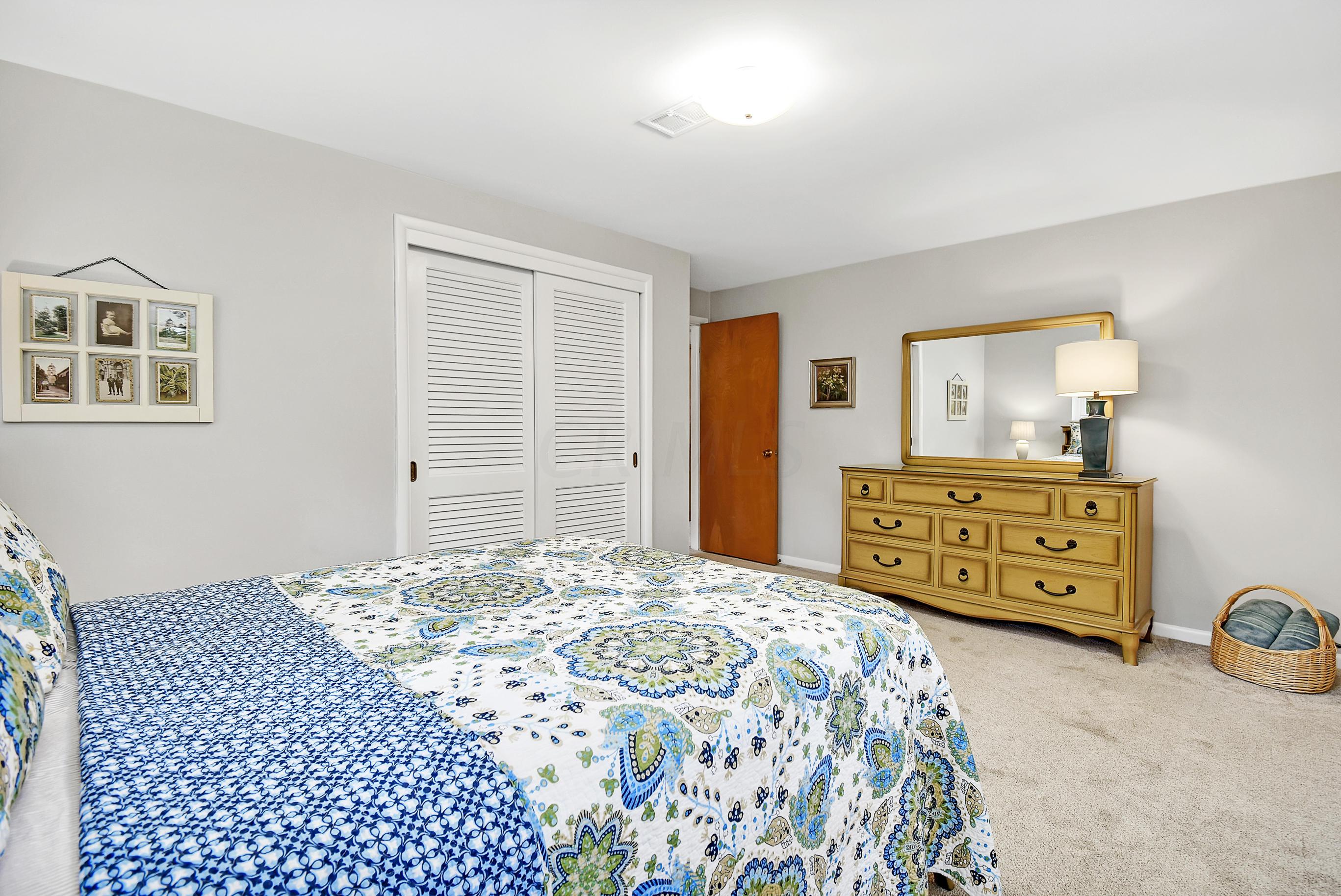 3795 Woodbridge Road Columbus, OH 43220 - Photo 17 of 29