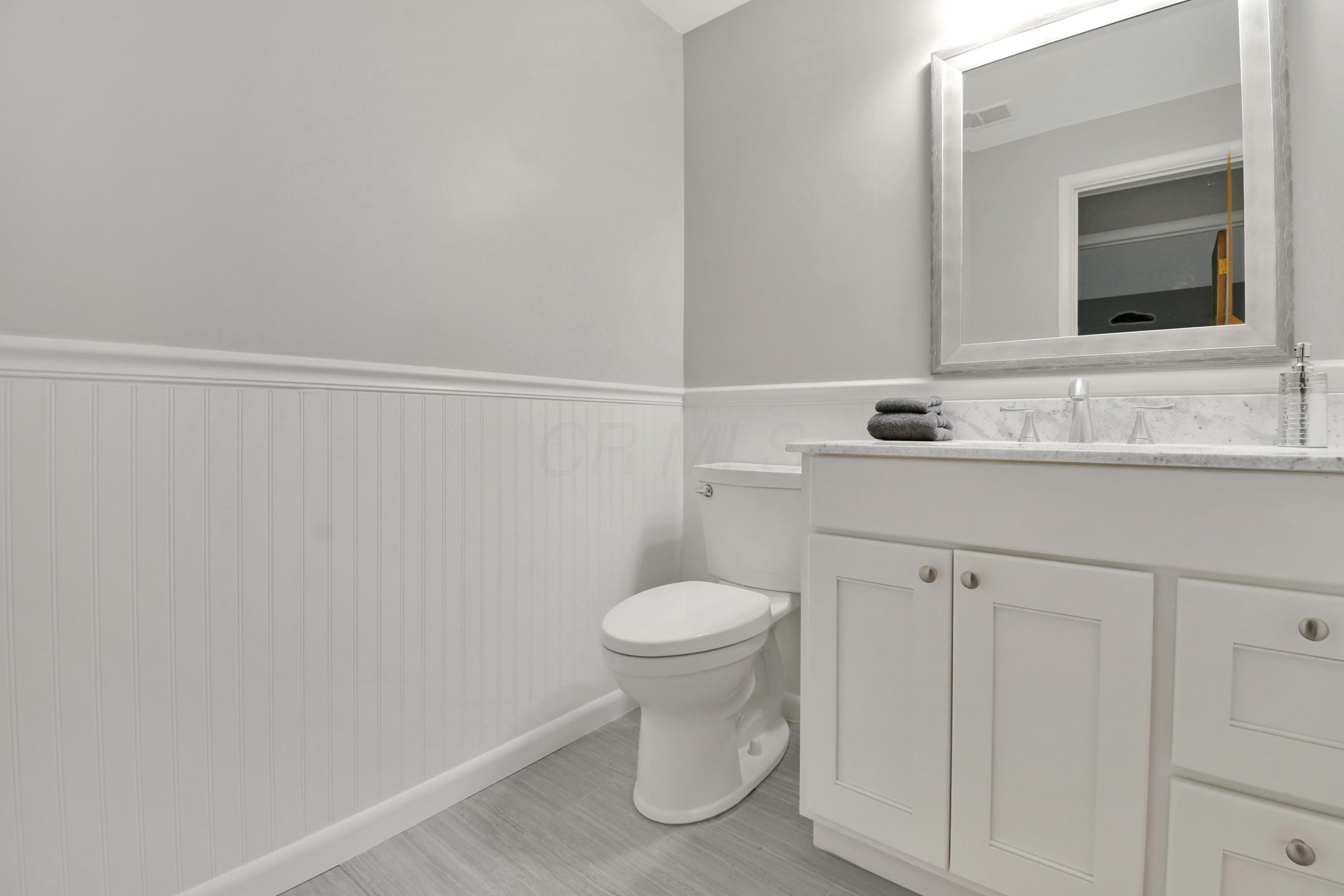 3795 Woodbridge Road Columbus, OH 43220 - Photo 20 of 29