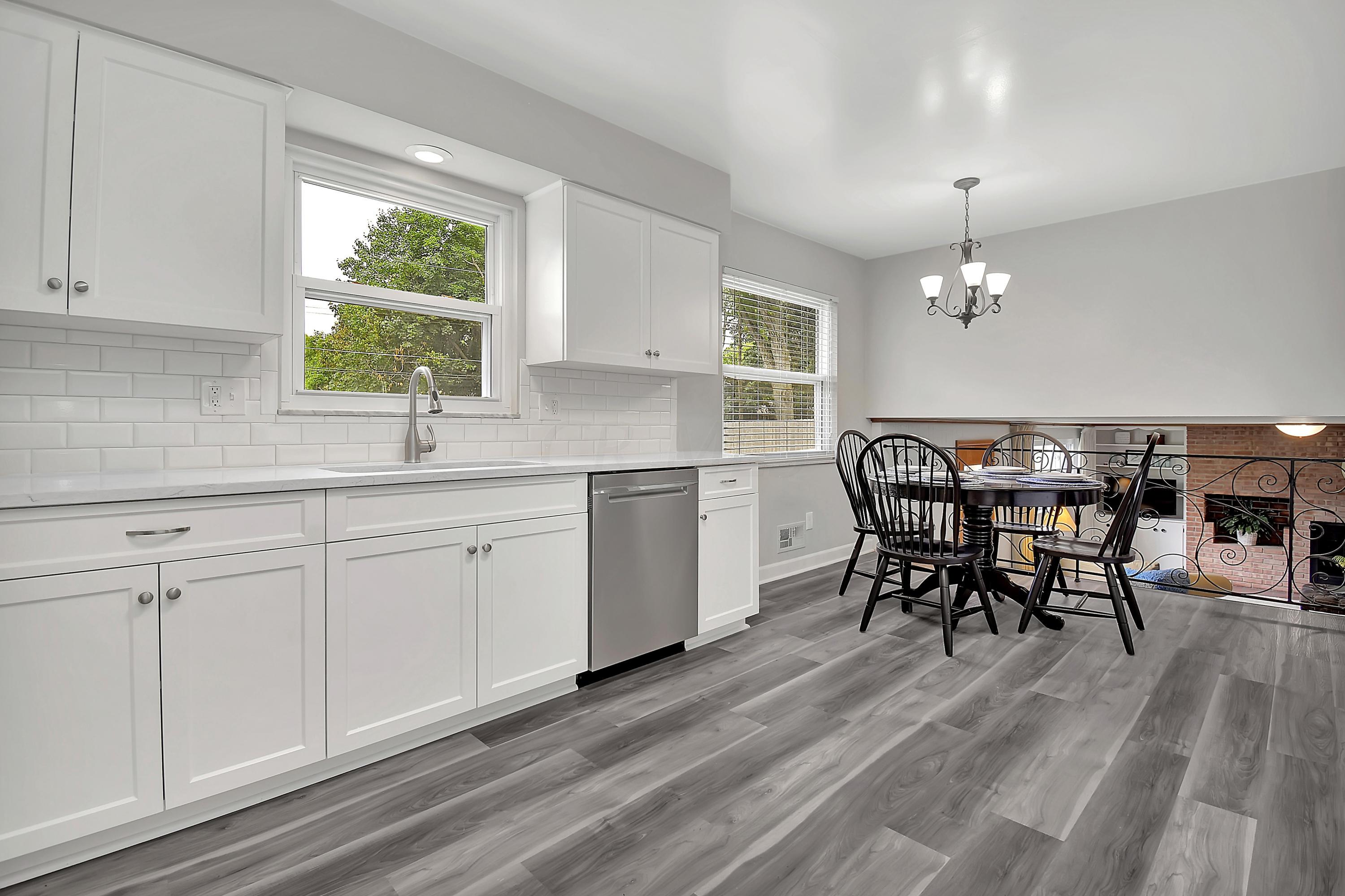 3795 Woodbridge Road Columbus, OH 43220 - Photo 10 of 29