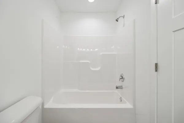 $2,750 | 1216 Gillespie Lane, Yorkville, IL 60560