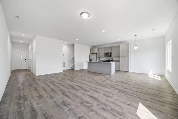 $2,750 | 1216 Gillespie Lane, Yorkville, IL 60560