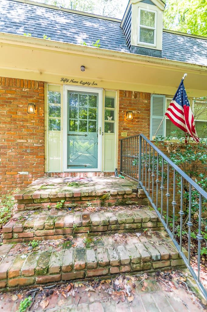 5986 Ivanhoe Road Bartlett, TN 38134 - Photo 3 of 25 a view of a balcony with an outdoor space