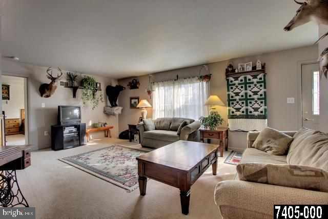 4885 Boyd Road Felton, PA 17322 - Photo 7 of 25 Gallery Image 7