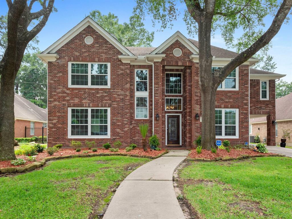 Welcome home to 507 W. North Hill Dr. in Cypress Forest Estates