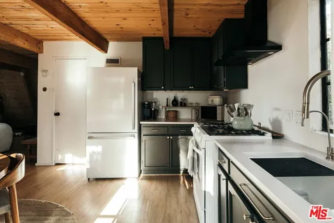 $445,000 | 31114 All View Drive, Running Springs, CA 92382