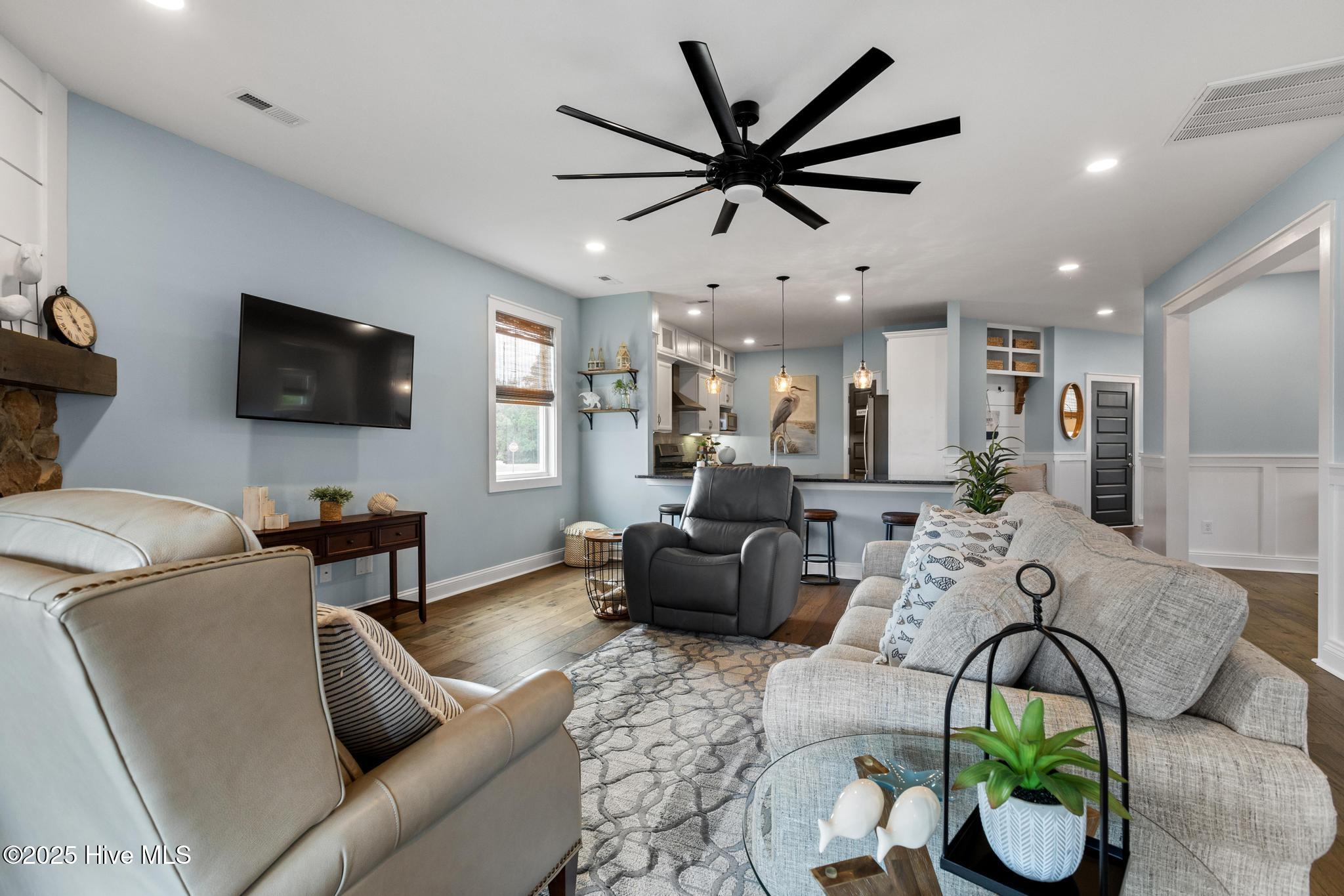817 Sweetgrass Street Holly Ridge, NC 28445 - Photo 17 of 72 LIVING ROOM.