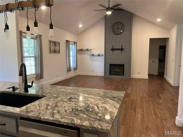 $389,000 | 2505 Candlebark Lane, Lebanon, MO 65536