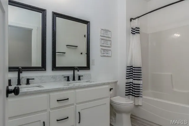 $389,000 | 2505 Candlebark Lane, Lebanon, MO 65536