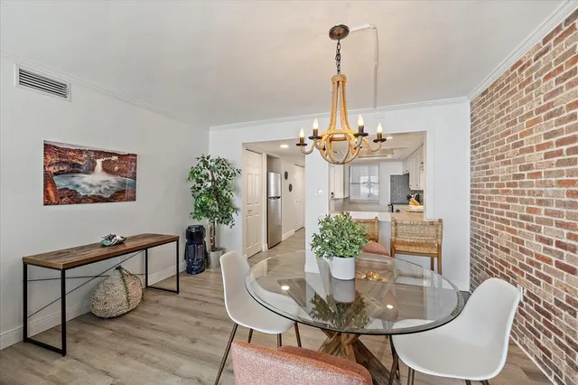 $595,000 | 1770 Benjamin Franklin Drive, Unit 704, Sarasota, FL 34236