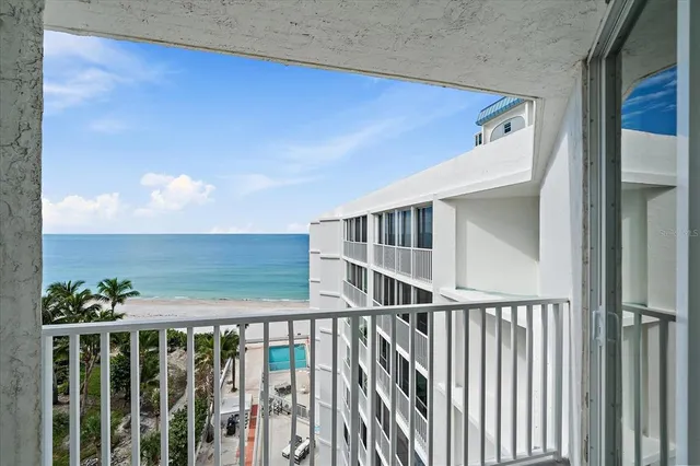 $595,000 | 1770 Benjamin Franklin Drive, Unit 704, Sarasota, FL 34236