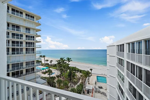 $595,000 | 1770 Benjamin Franklin Drive, Unit 704, Sarasota, FL 34236