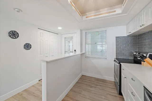 $595,000 | 1770 Benjamin Franklin Drive, Unit 704, Sarasota, FL 34236