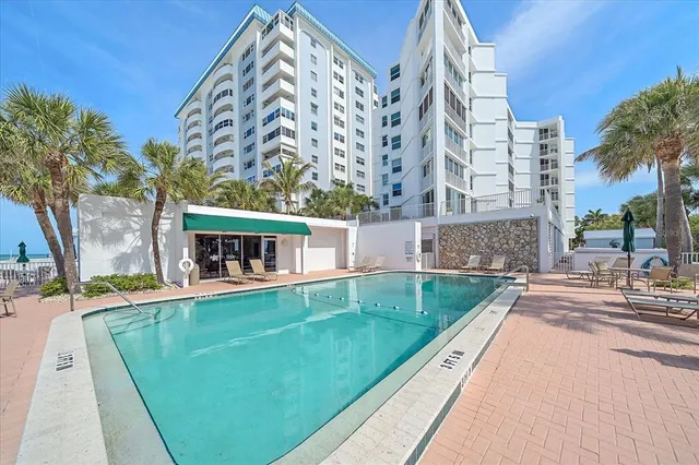 $595,000 | 1770 Benjamin Franklin Drive, Unit 704, Sarasota, FL 34236