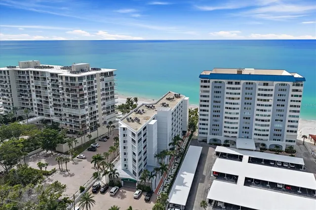 $595,000 | 1770 Benjamin Franklin Drive, Unit 704, Sarasota, FL 34236