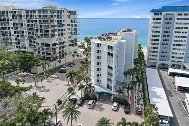 $595,000 | 1770 Benjamin Franklin Drive, Unit 704, Sarasota, FL 34236