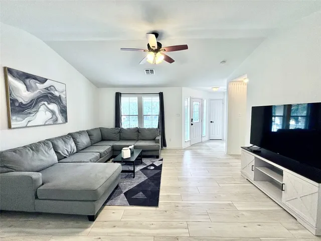 $2,050 | 208 Gila Cliff Drive, Pflugerville, TX 78660