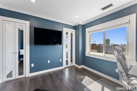 $549,000 | 104 North Street, Unit 804, Stamford, CT 06902