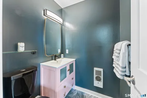 $549,000 | 104 North Street, Unit 804, Stamford, CT 06902