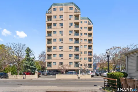 $549,000 | 104 North Street, Unit 804, Stamford, CT 06902