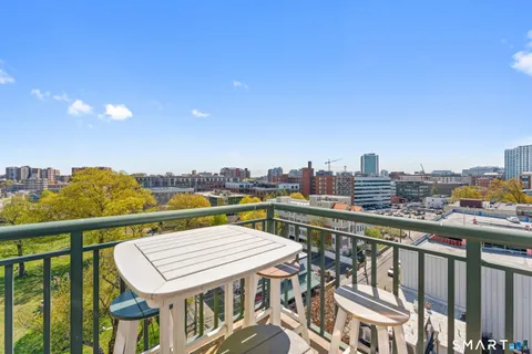 $549,000 | 104 North Street, Unit 804, Stamford, CT 06902