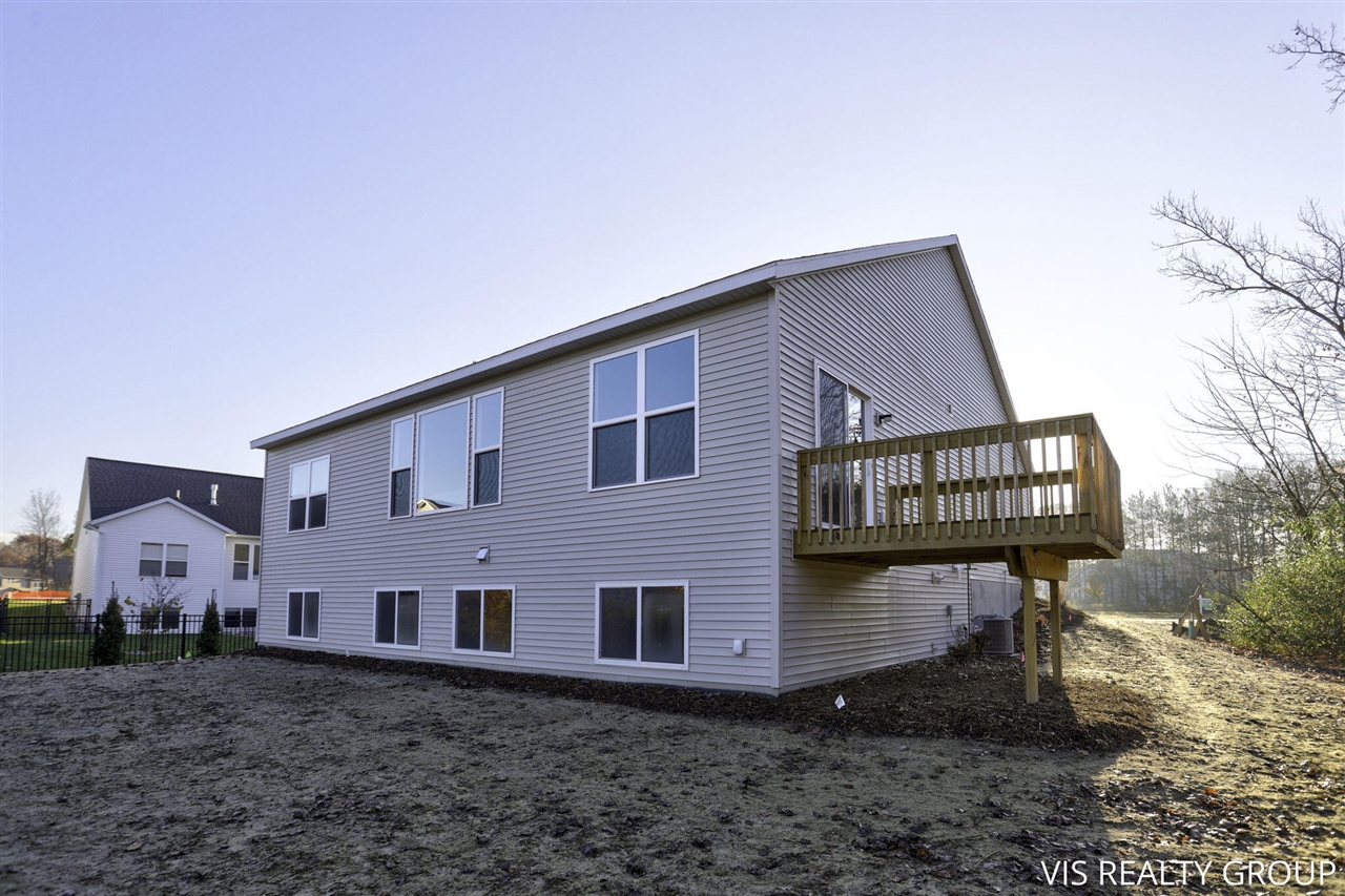 14765 Edenbridge St Spring Lake, Unit AC70 Spring Lake, MI 49456 - Photo 5 of 37