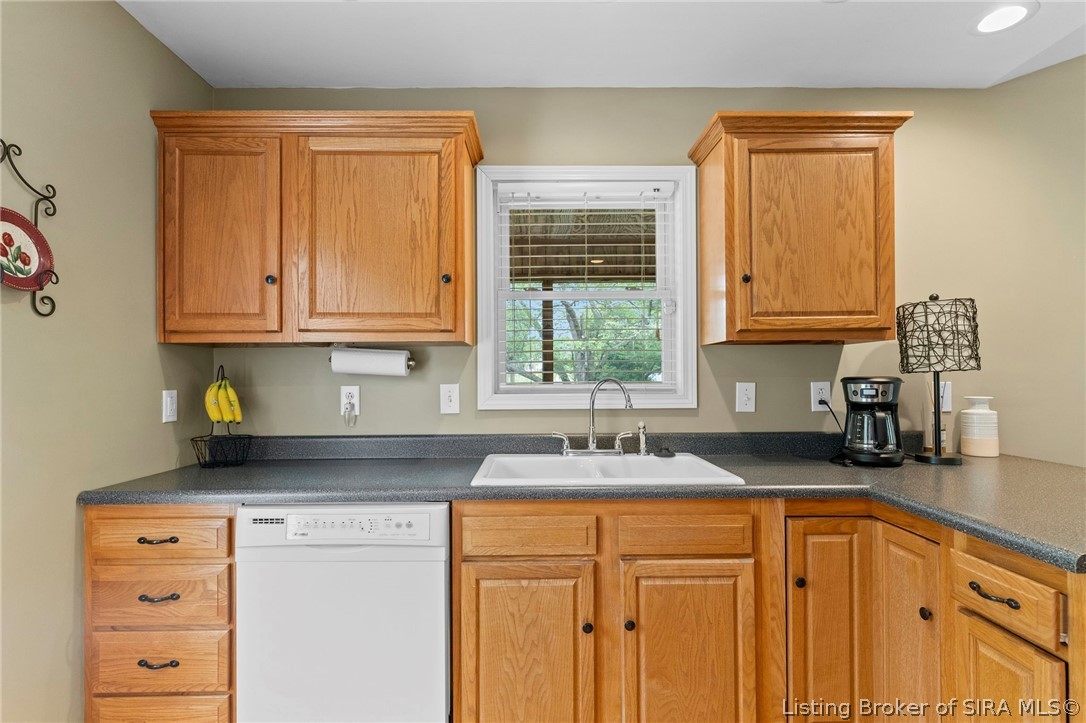 594 East Harrod Road Austin, IN 47102 - Photo 11 of 43