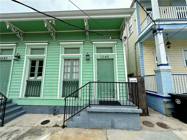 $2,500 | 1245 Kerlerec Street, New Orleans, LA 70116