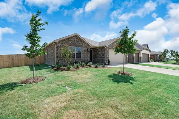 $332,720 | 3800 Arrowchop Drive, Caddo Mills, TX 75135