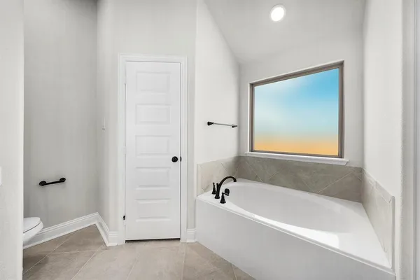 $332,720 | 3800 Arrowchop Drive, Caddo Mills, TX 75135