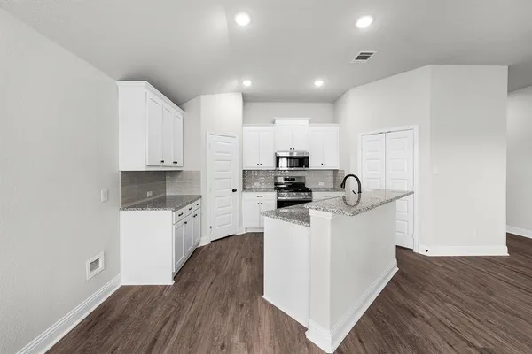 $332,720 | 3800 Arrowchop Drive, Caddo Mills, TX 75135