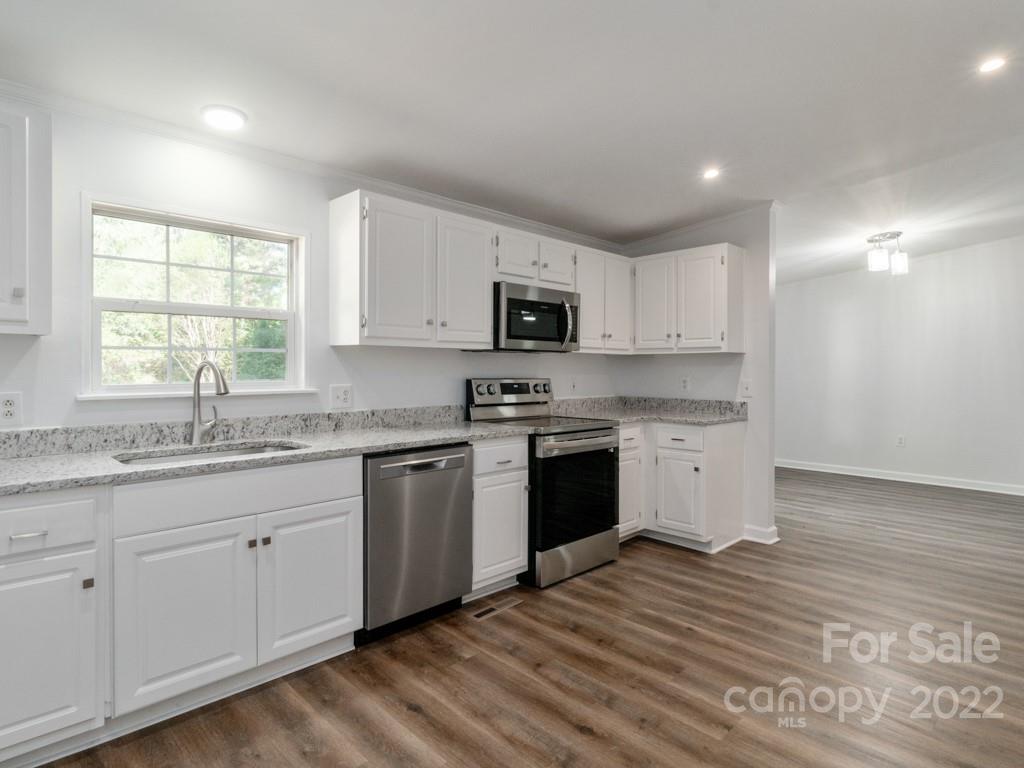 1036 State Rd S-46-1102 York, SC 29745 - Photo 5 of 29