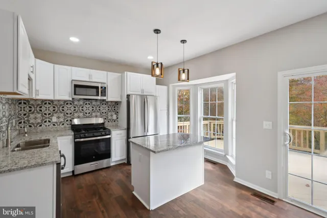 $3,200 | 4851 Ebb Tide Court, Dumfries, VA 22025