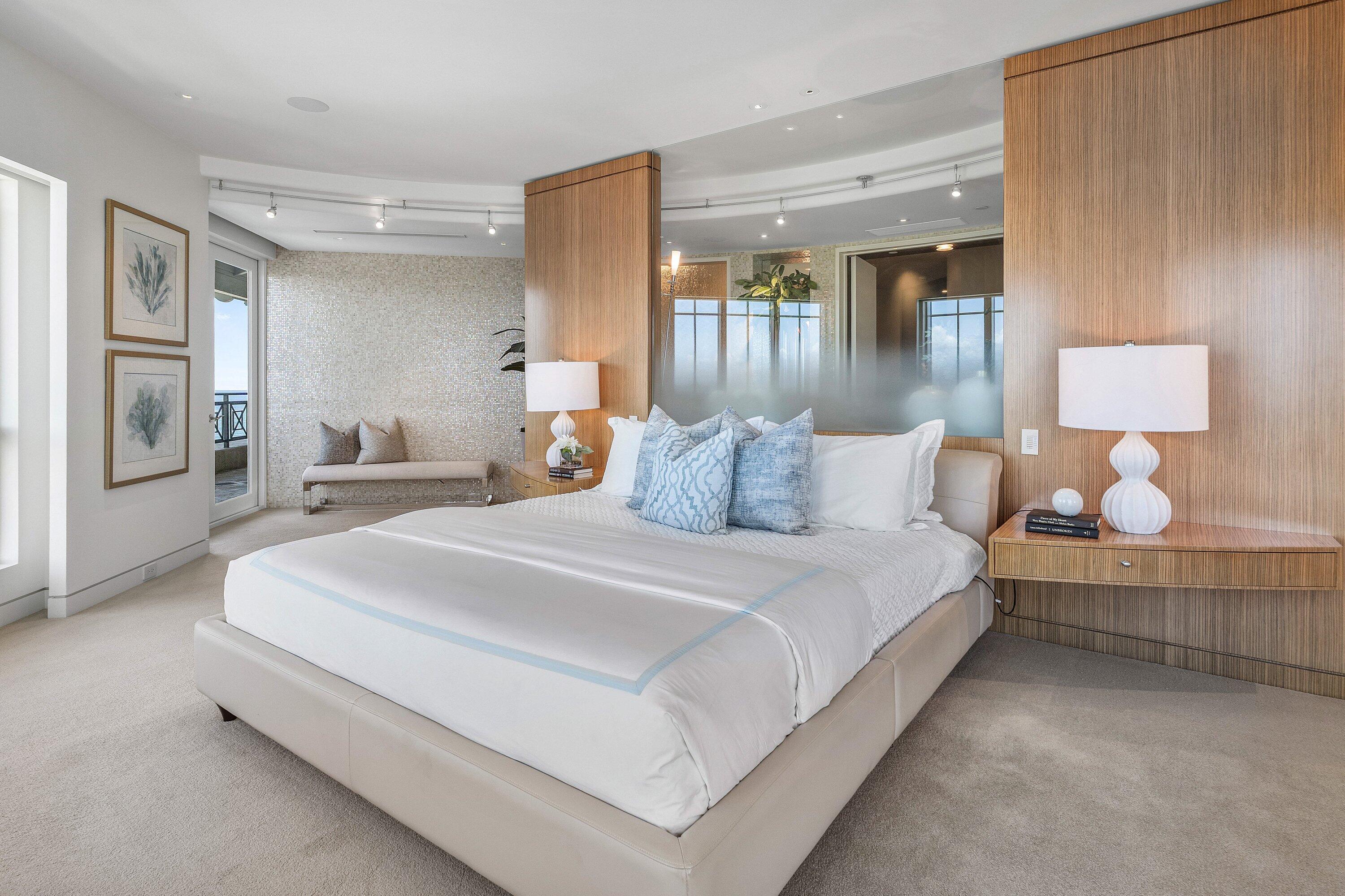 400 South Ocean Boulevard, Unit PH2 Boca Raton, FL 33432 - Photo 21 of 58 Primary Suite