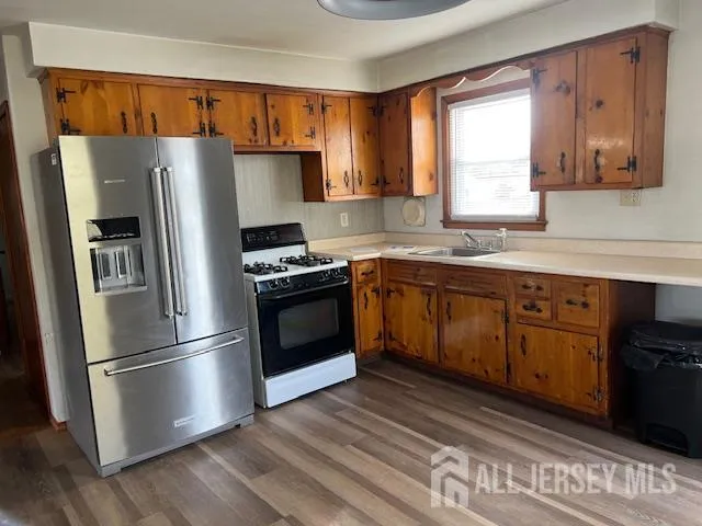 $499,999 | 25 March Place, Fords, NJ 08863