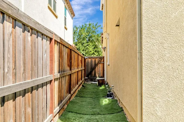 $799,888 | 1798 Ponderosa Drive, Tracy, CA 95376