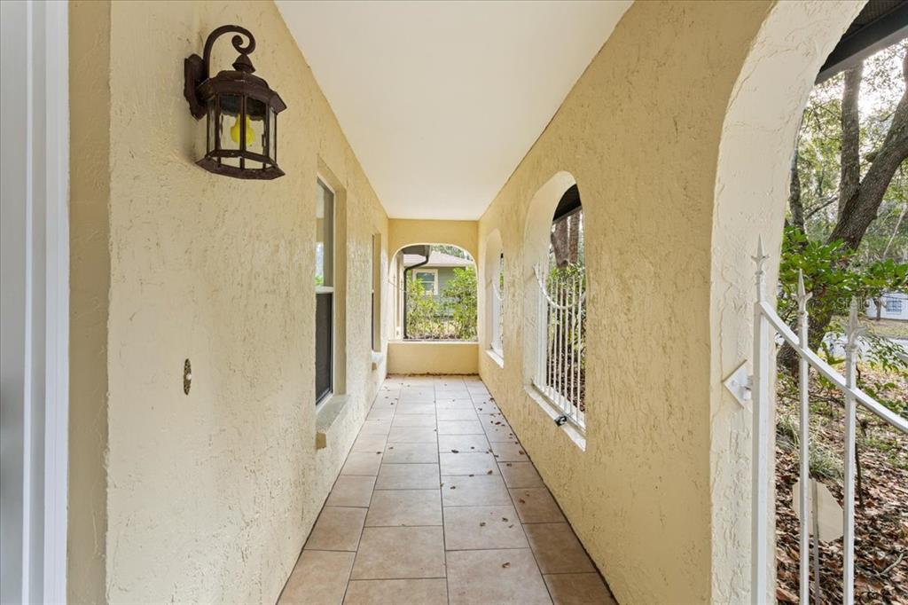 1110 Southwest 19th Place Gainesville, FL 32601 - Photo 28 of 38