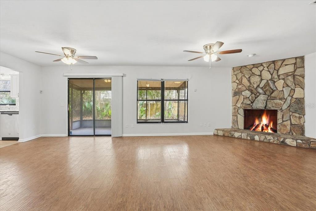 1110 Southwest 19th Place Gainesville, FL 32601 - Photo 4 of 38