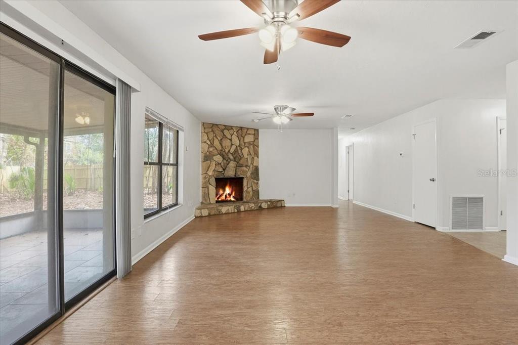 1110 Southwest 19th Place Gainesville, FL 32601 - Photo 7 of 38