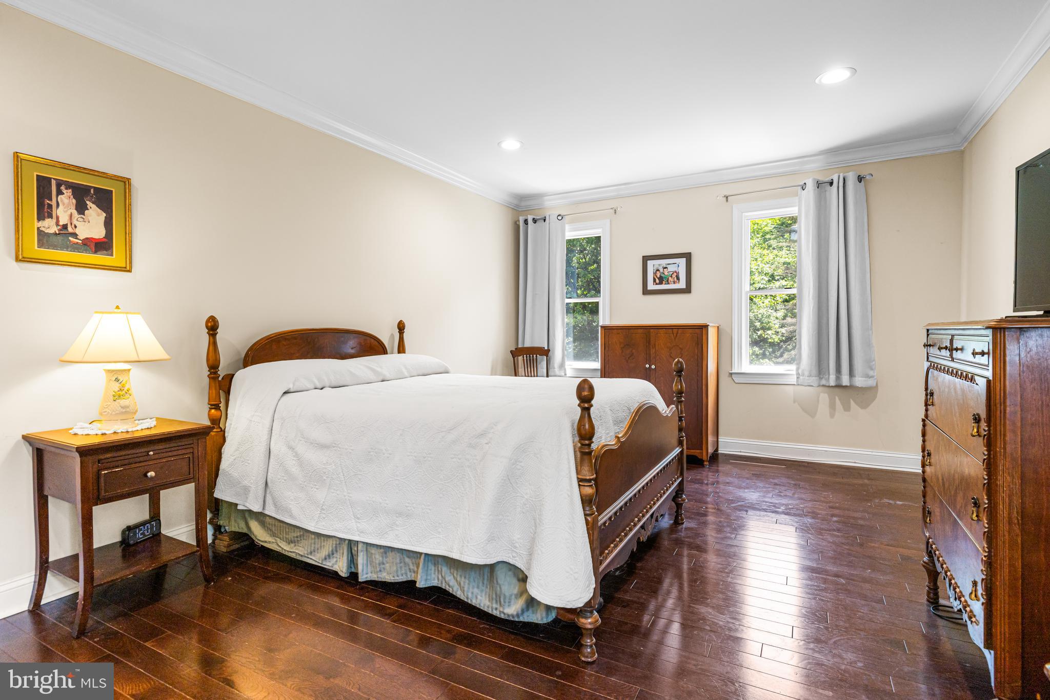 9 Middle Road Perkasie, PA 18944 - Photo 17 of 38 Owner's Suite