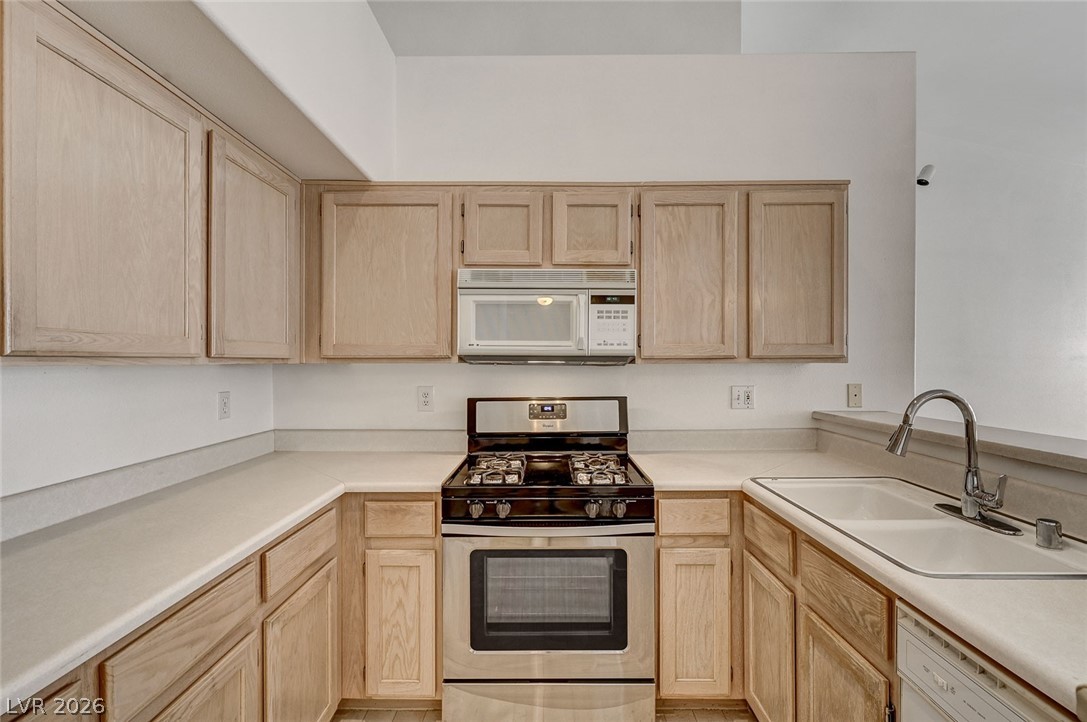 5370 Runningbrook Road Las Vegas, NV 89120 - Photo 7 of 23 Gallery Image 7