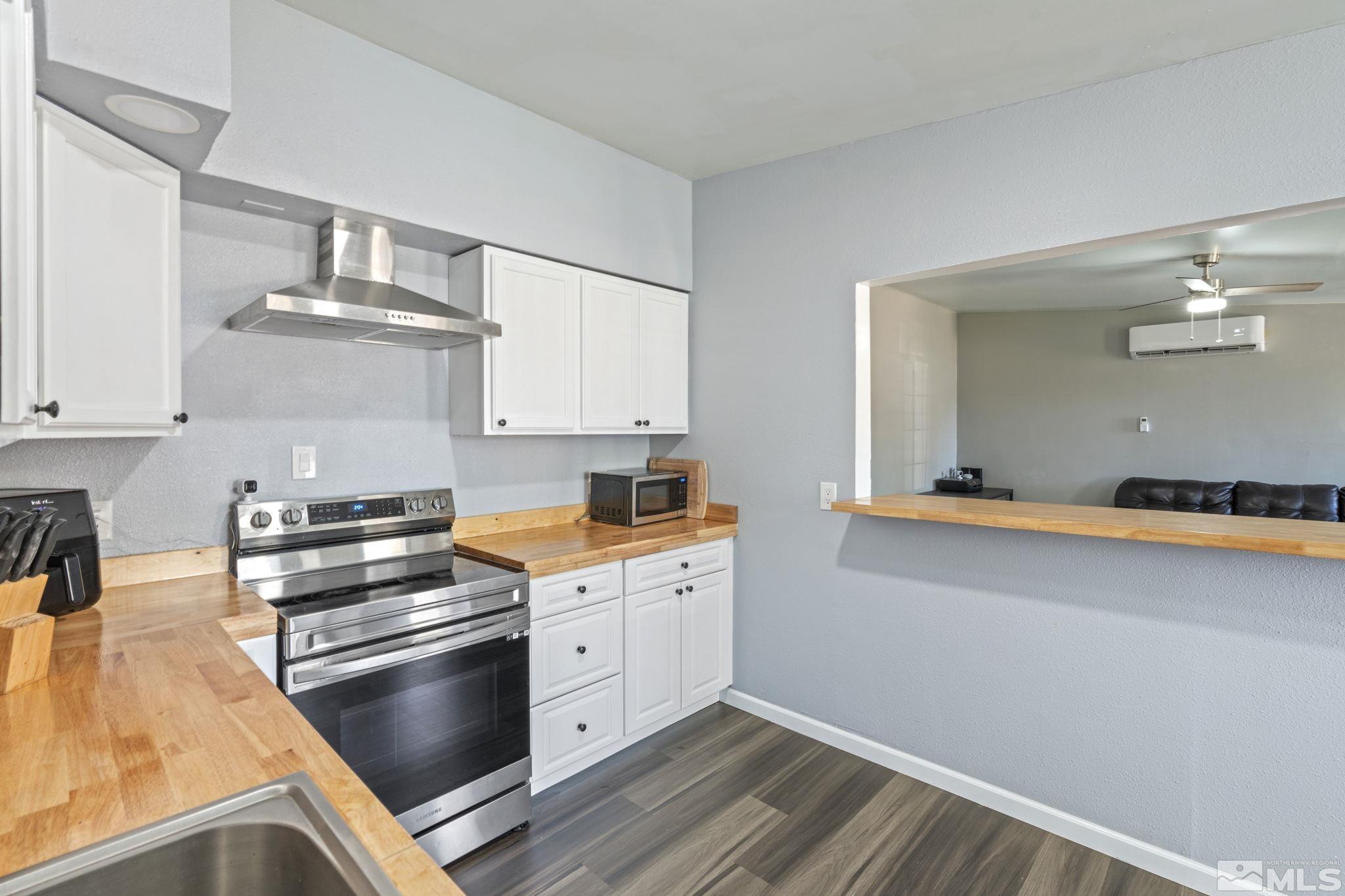 1470 Riley Avenue Reno, NV 89502 - Photo 6 of 31 Photo 6