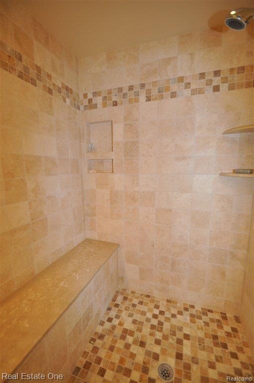 3169 Kilburn Road West Rochester, MI 48306 - Photo 37 of 48 Gorgeous Neutral Tile
