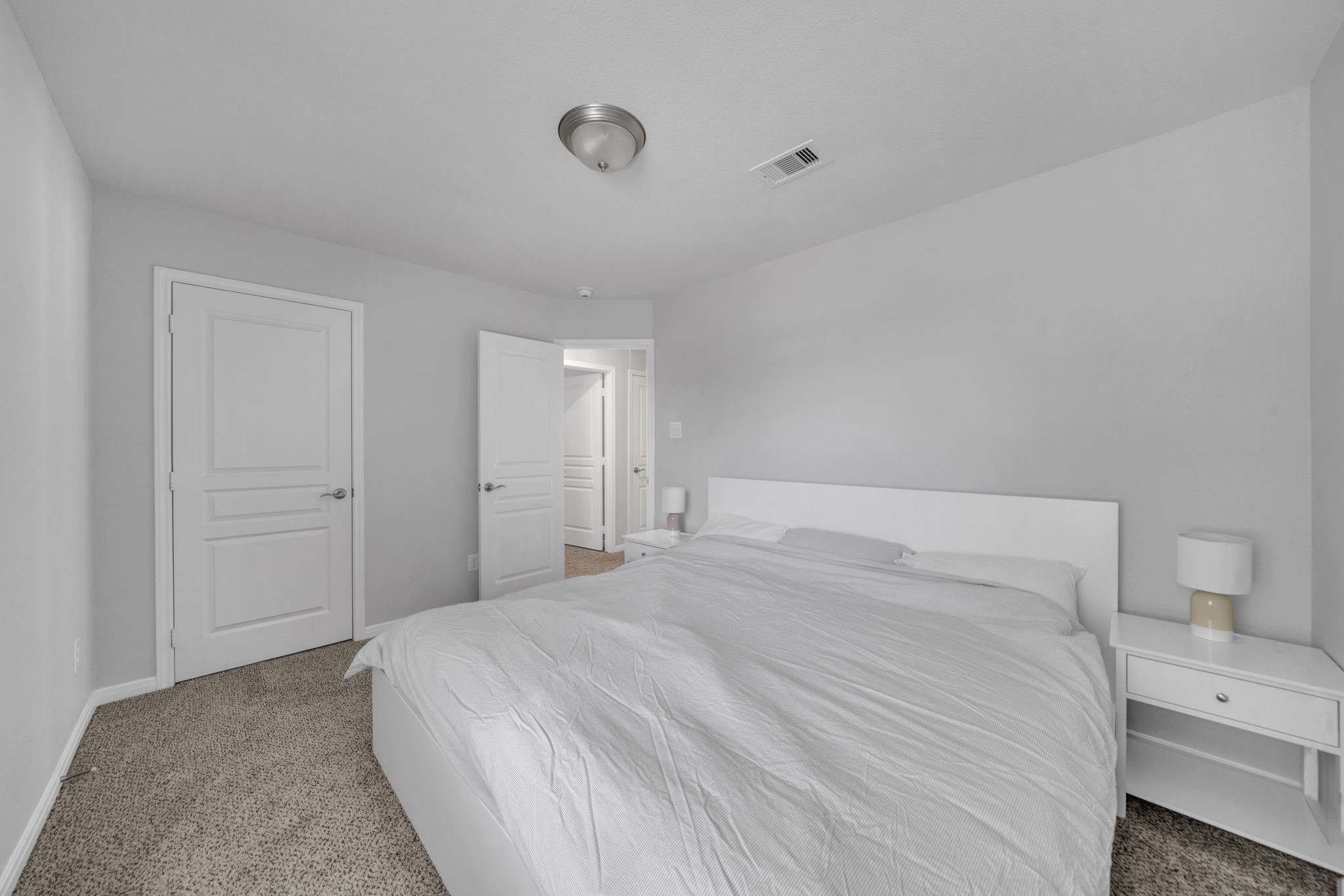 6427 Addlestone Ridge Lane Katy, TX 77494 - Photo 17 of 32 Comfortable upstairs bedroom with natural light.