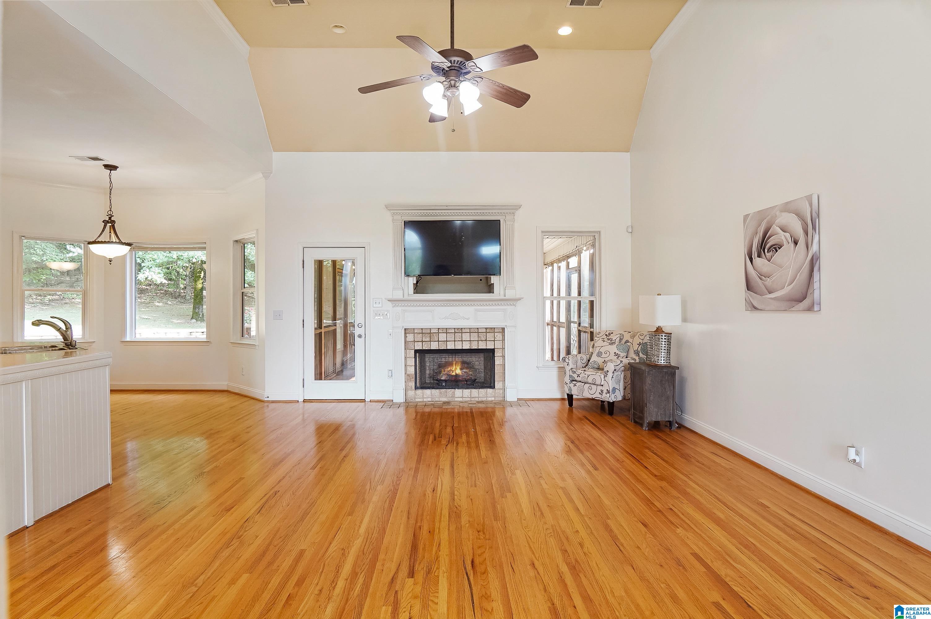 8498 Shoreside Lane Helena, AL 35022 - Photo 3 of 37