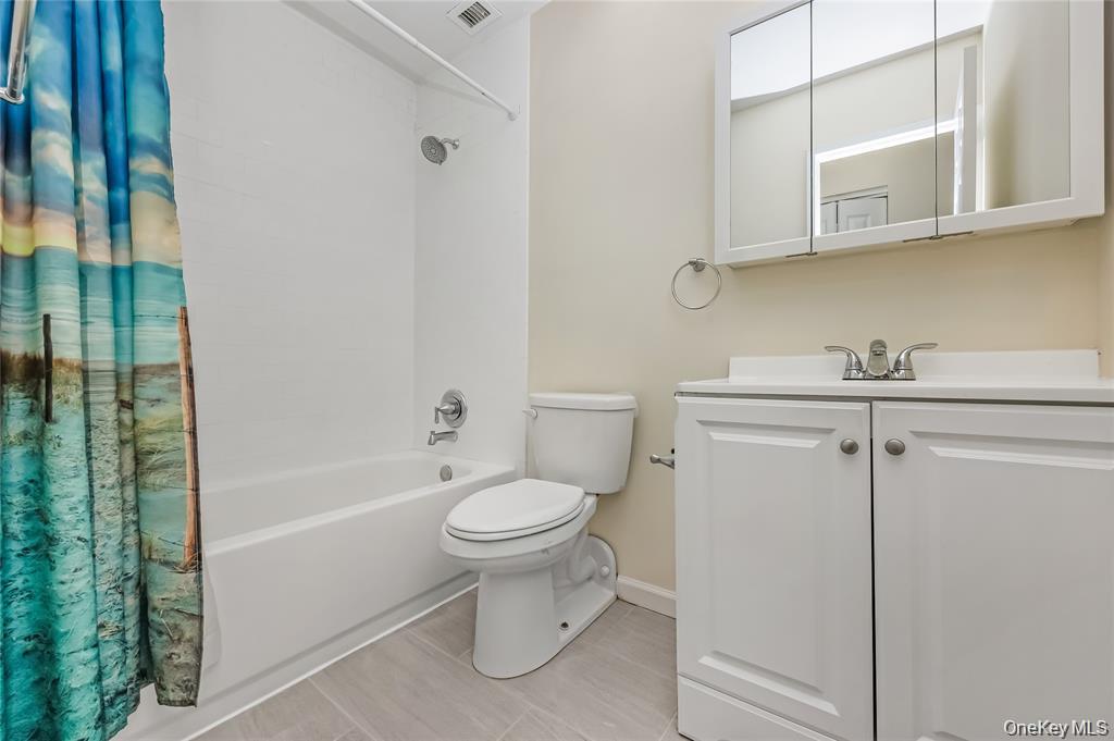 2 Richmond Road, Unit 6M Long Beach, NY 11561 - Photo 12 of 20