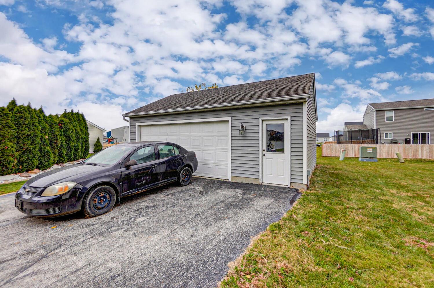 2227 Forest Ridge Hebron, OH 43025 - Photo 47 of 48 50043701-046_web