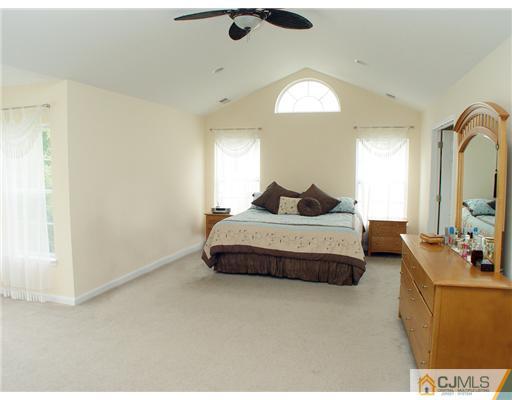 14 Rue Chagall Somerset, NJ 08873 - Photo 8 of 14 Gallery Image 8